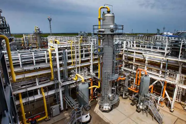 Fractional distillation of petroleum